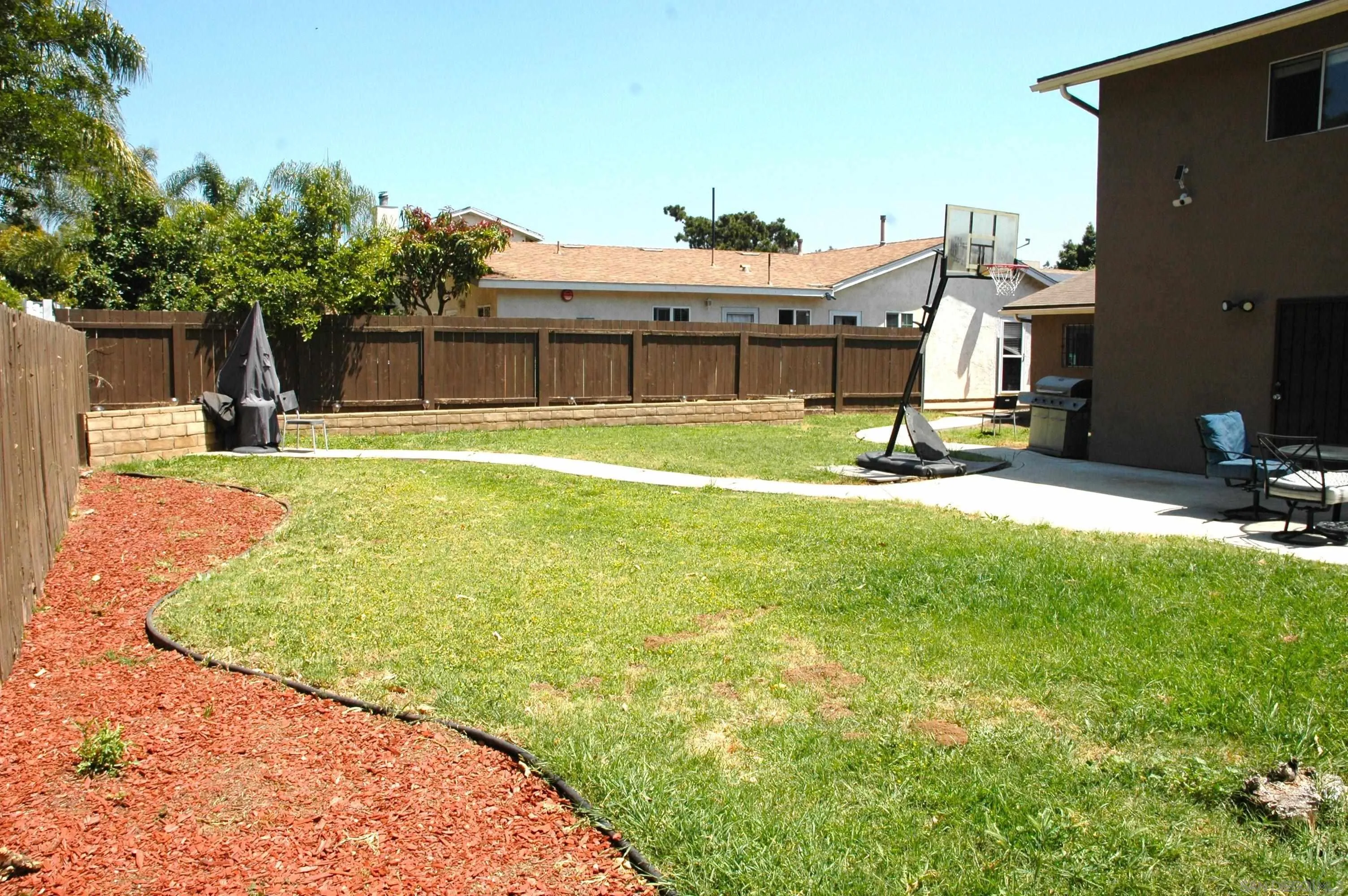 8626 Spring Vista Way Spring Valley, CA 91977 - Photo 9 of 43 Gallery Image 9