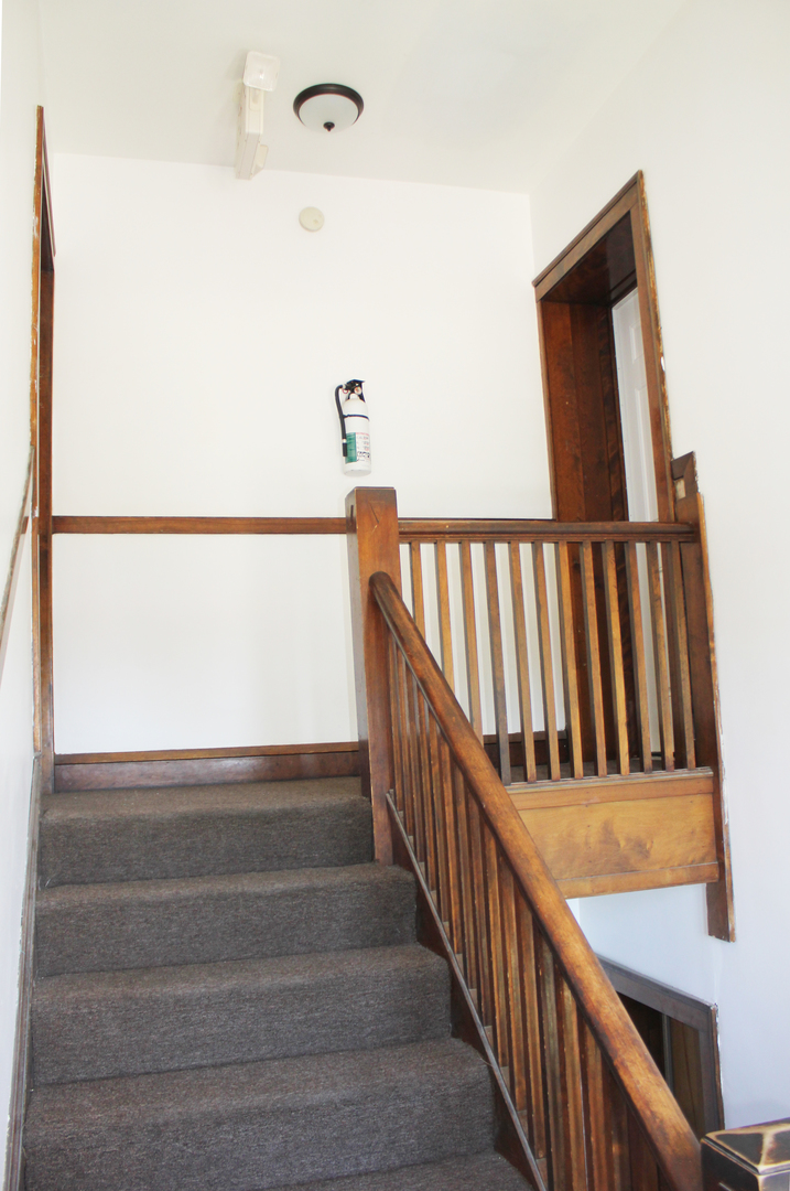 11432 South Indiana Avenue Chicago, IL 60628 - Photo 2 of 21 a view of entryway