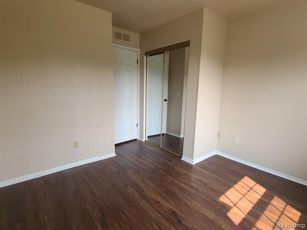 42442 Saratoga Road Canton, MI 48187 - Photo 22 of 42