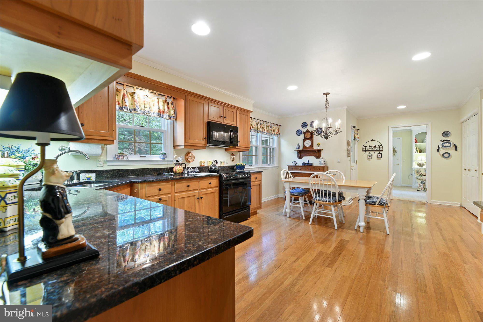 10512 Pot Spring Road Cockeysville, MD 21030 - Photo 13 of 39 Kitchen with Recessed Lightingh