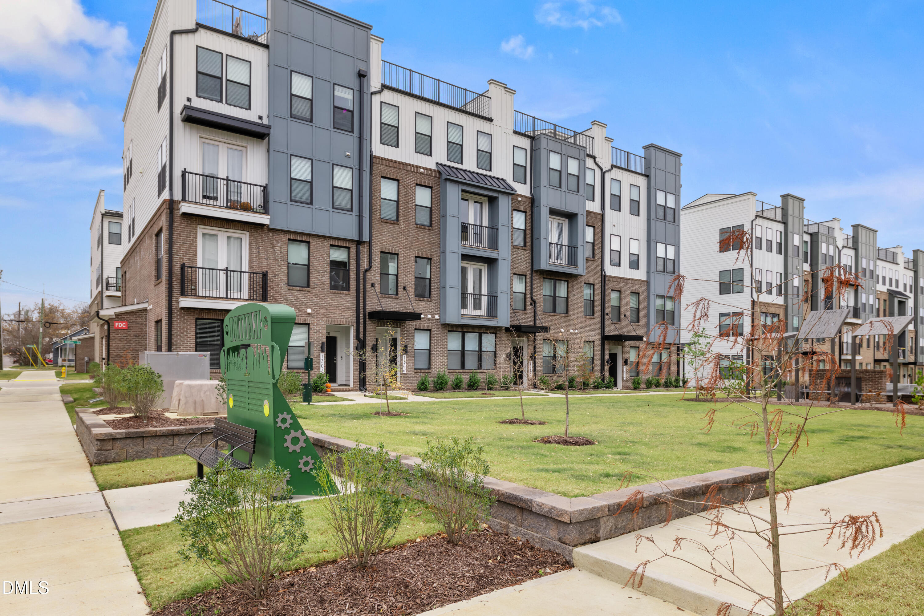 1206 Coach Station Alley Raleigh, NC 27601 - Photo 34 of 38