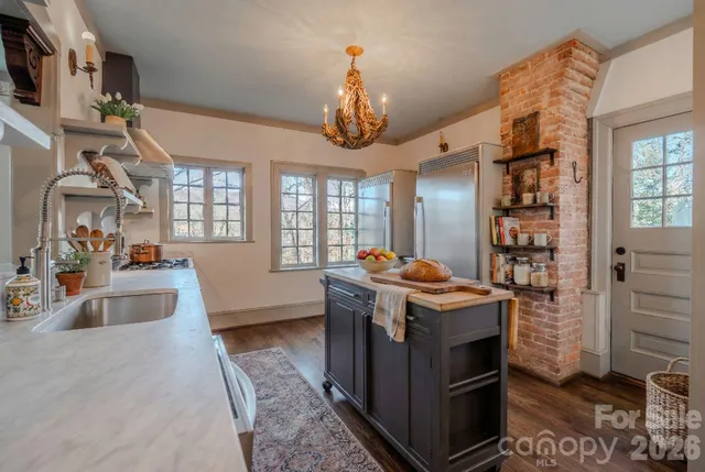 $1,049,000 | 66 Fox Trot Lane, Tryon, NC 28782