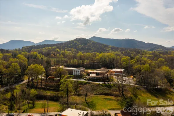 $895,000 | 66 Fox Trot Lane, Tryon, NC 28782