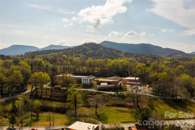 $1,049,000 | 66 Fox Trot Lane, Tryon, NC 28782