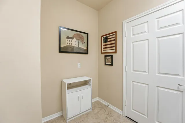 $325,000 | 5311 Baron Trace Lane, Katy, TX 77494