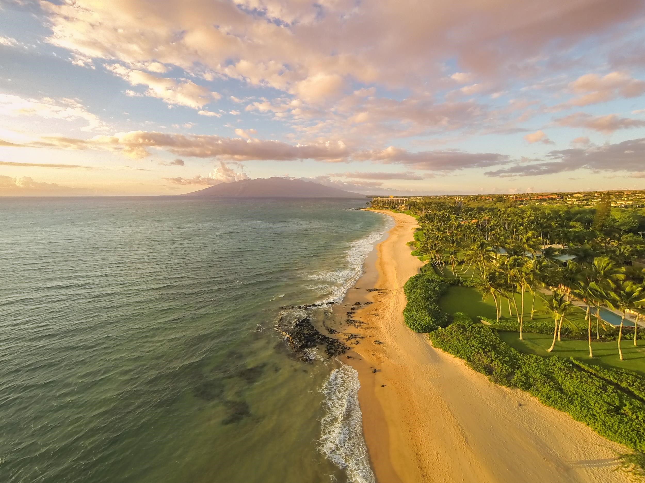 371 South Kihei Road Kihei, HI 96753 - Photo 28 of 29 a view of an ocean from a balcony