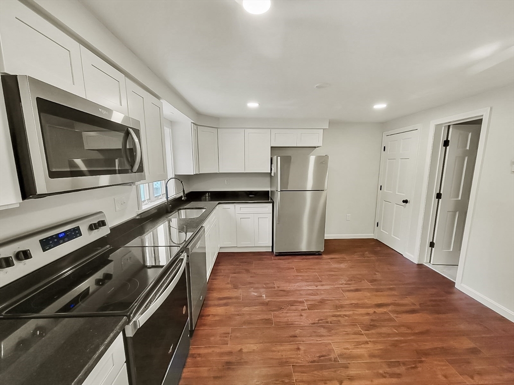 19 Valmor Street Worcester, MA 01604 - Photo 4 of 16 Gallery Image 4