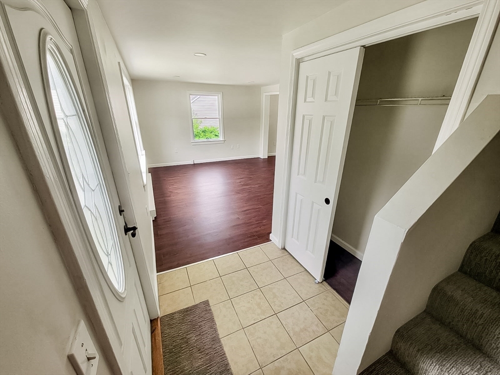 19 Valmor Street Worcester, MA 01604 - Photo 7 of 16 Gallery Image 7