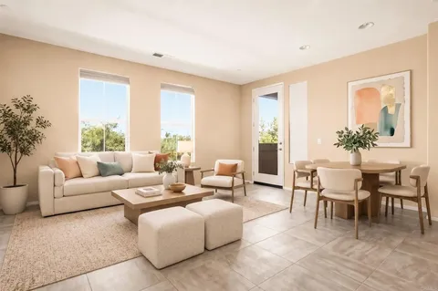 $895,000 | 11130 Taloncrest Way, Unit 19, San Diego, CA 92126