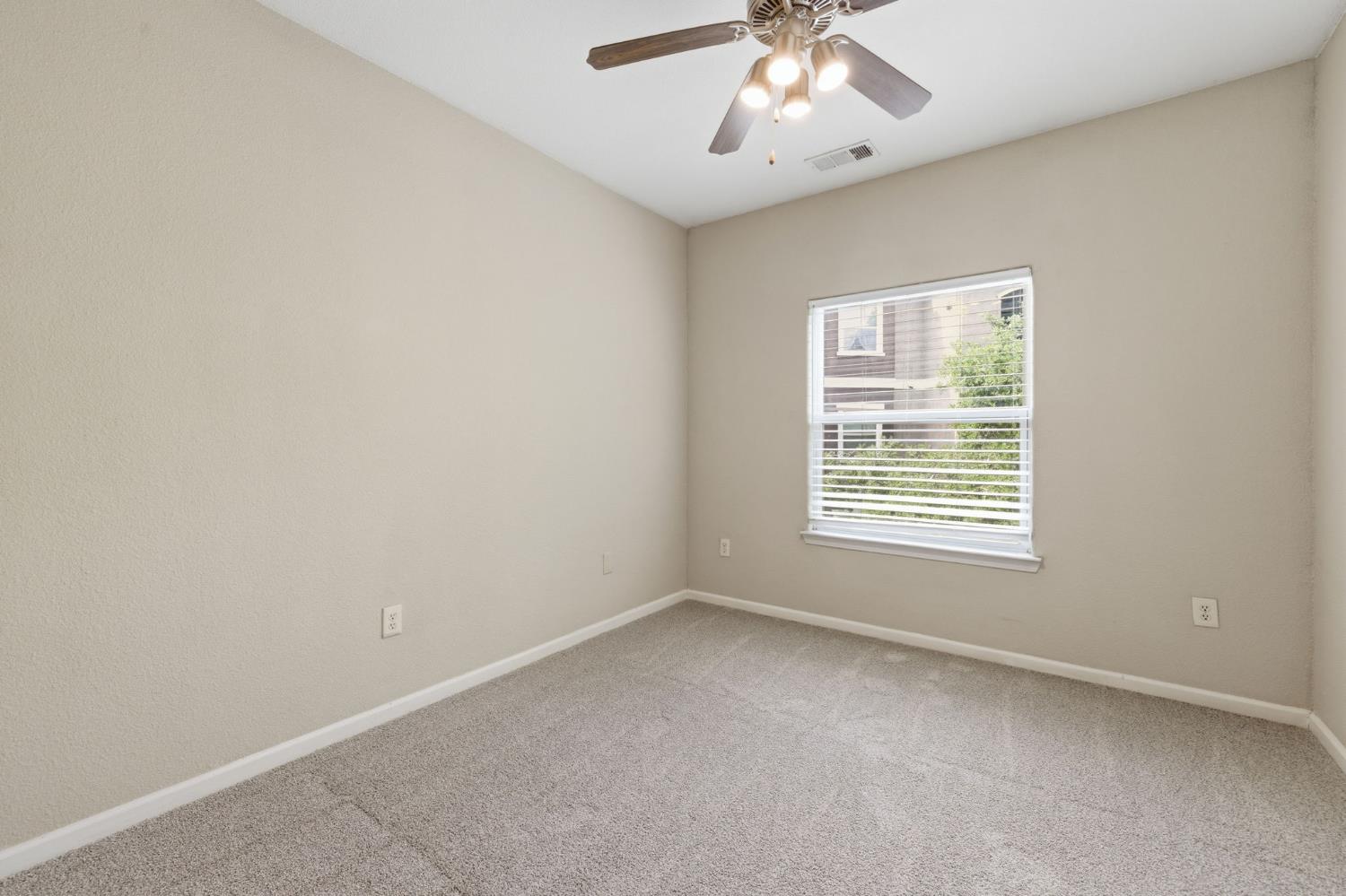 8434 Walerga Road, Unit 921 Antelope, CA 95843 - Photo 28 of 43