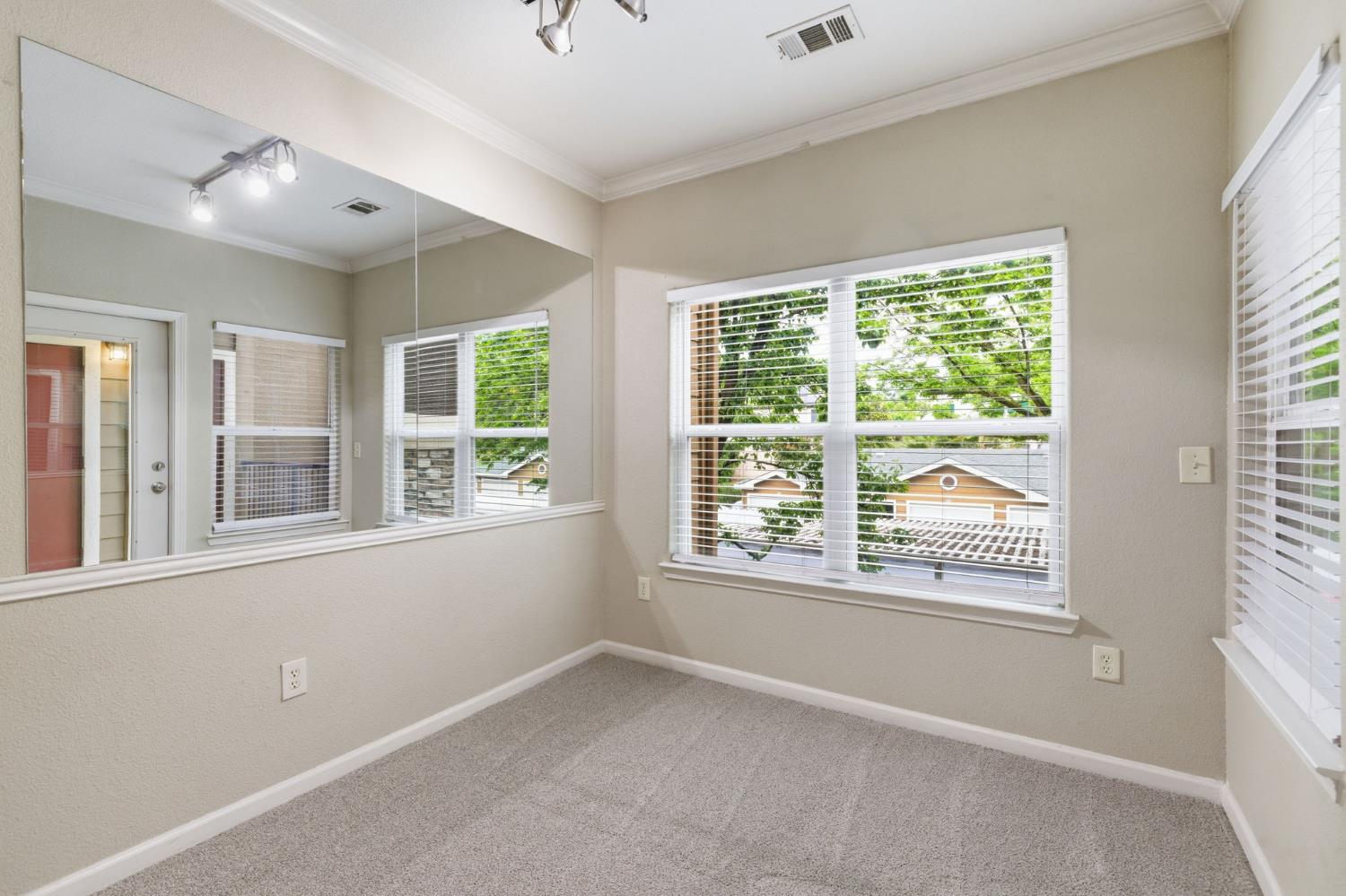 8434 Walerga Road, Unit 921 Antelope, CA 95843 - Photo 10 of 43