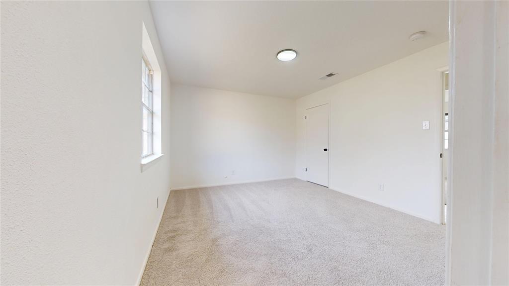 3220 Centennial Road Forest Hill, TX 76119 - Photo 13 of 31