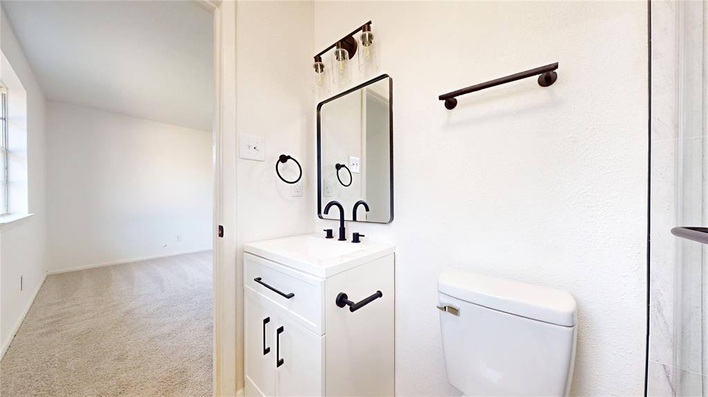 3220 Centennial Road Forest Hill, TX 76119 - Photo 16 of 31