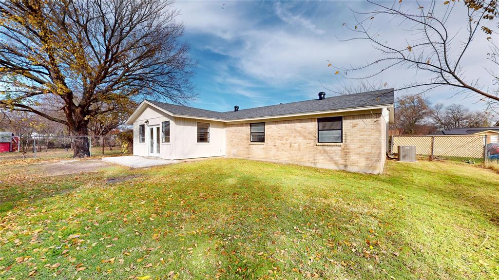 3220 Centennial Road Forest Hill, TX 76119 - Photo 26 of 31