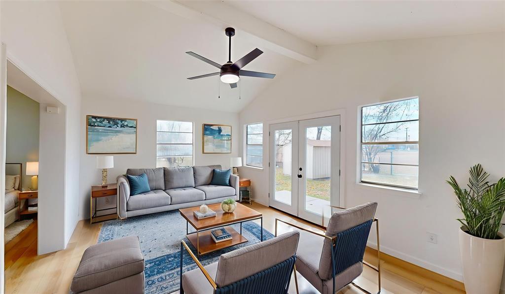 3220 Centennial Road Forest Hill, TX 76119 - Photo 3 of 31