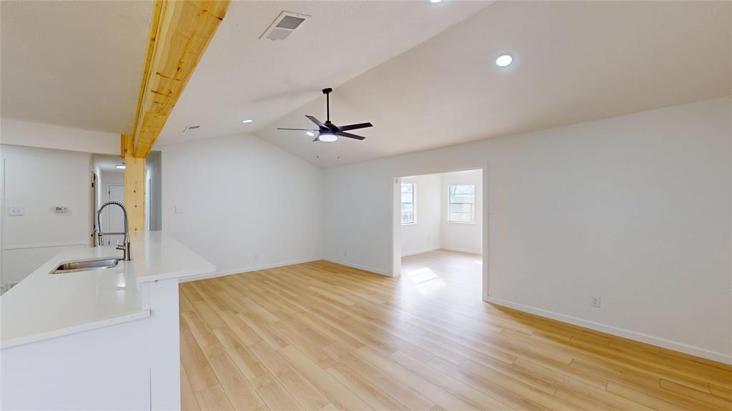 3220 Centennial Road Forest Hill, TX 76119 - Photo 5 of 31