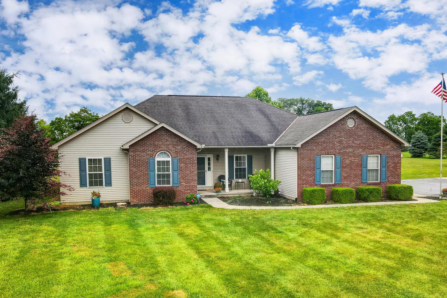 1340 Val Wilson Road London, OH 43140 - Photo 4 of 59 50039336-004_web