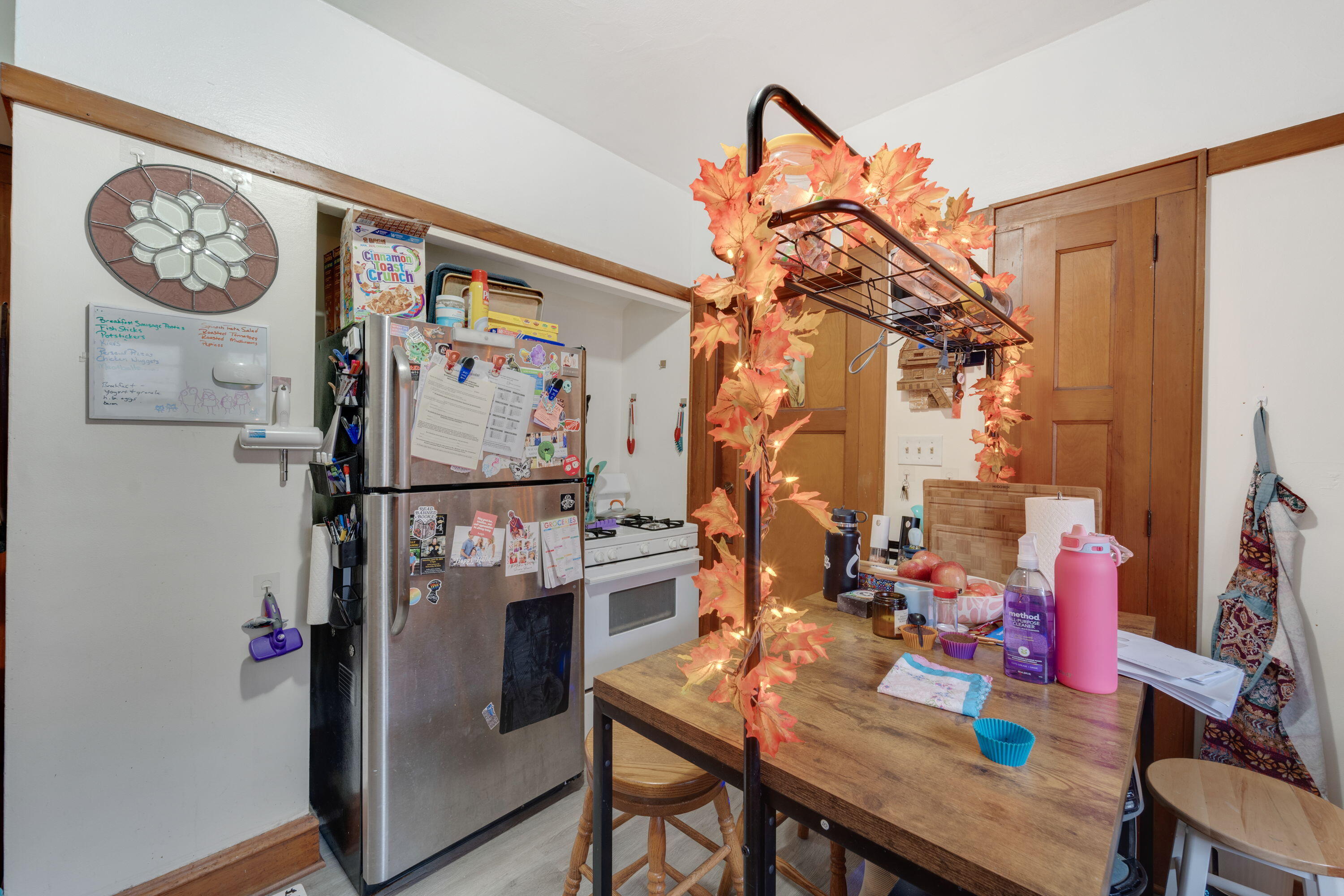 1530 North Hawley Road, Unit 1532 Milwaukee, WI 53208 - Photo 16 of 36 Upper Kitchen