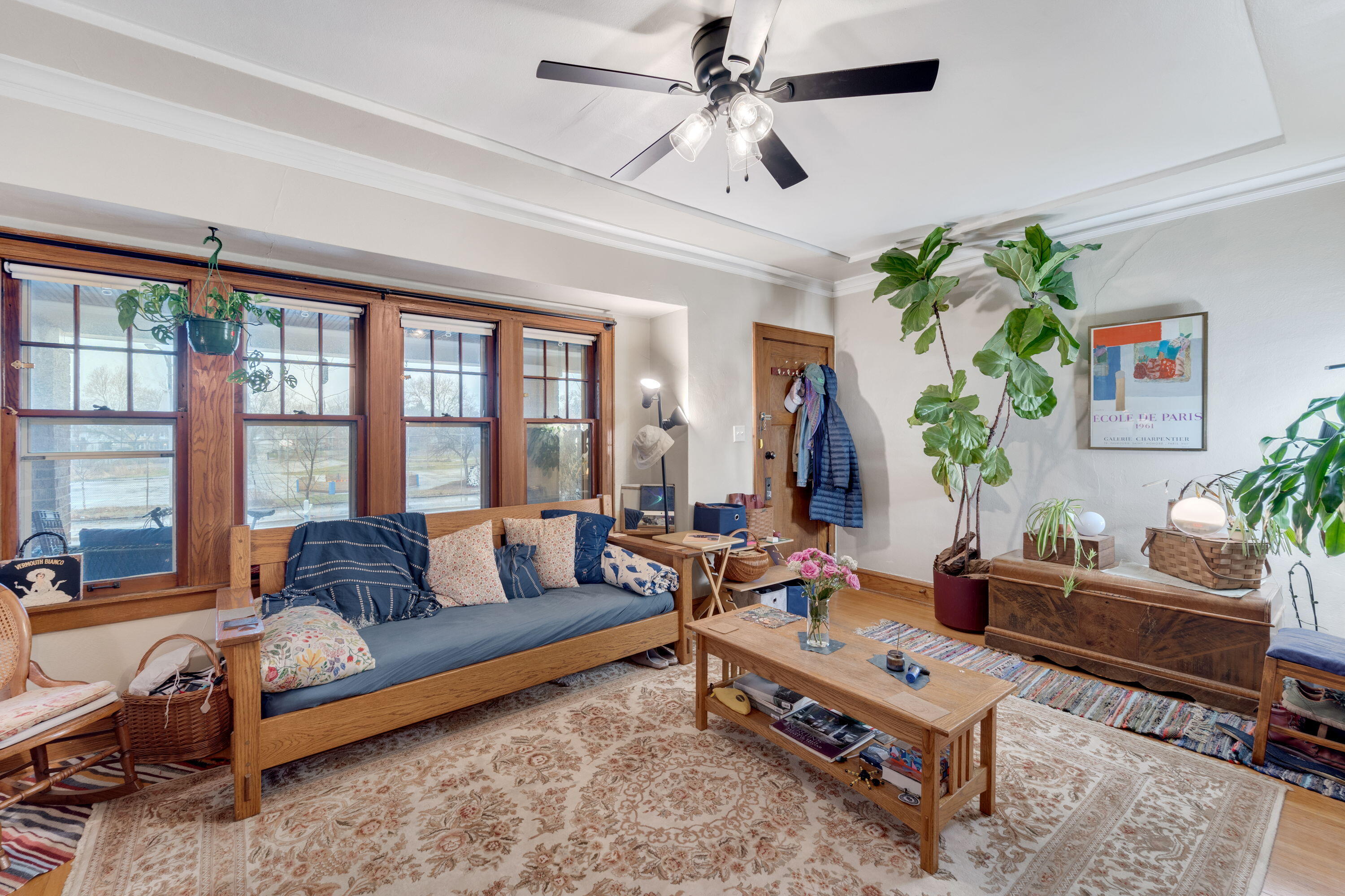 1530 North Hawley Road, Unit 1532 Milwaukee, WI 53208 - Photo 2 of 36 Lower Living