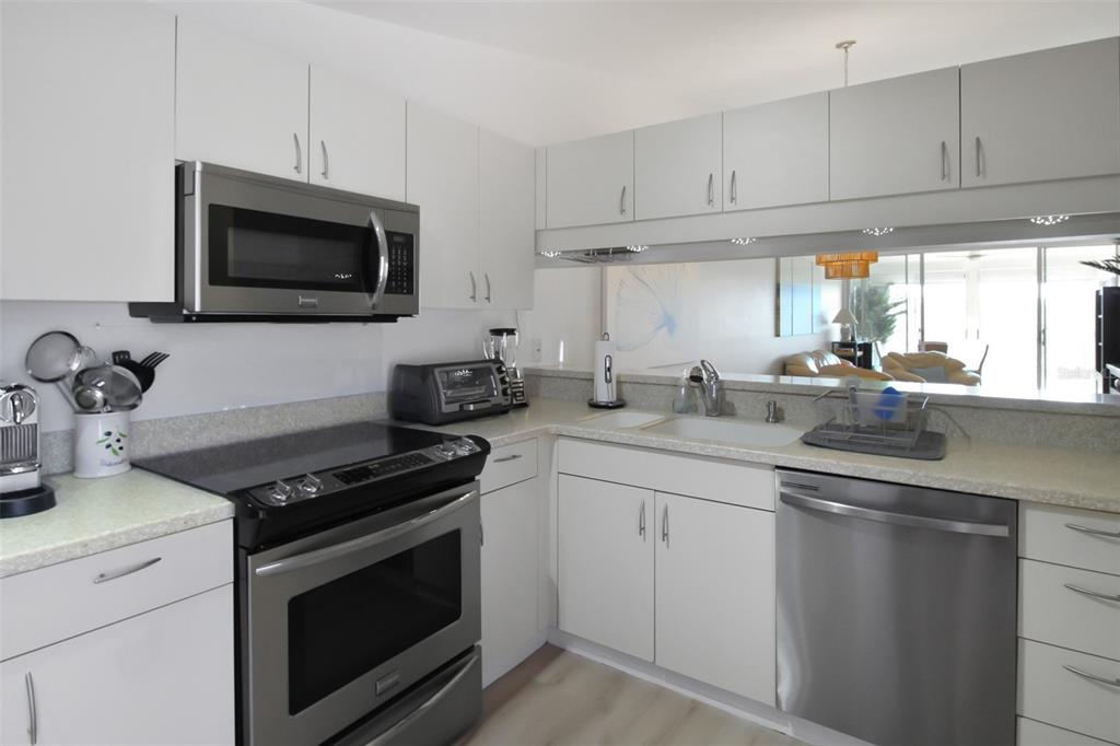 971 Waterside Lane Bradenton, FL 34209 - Photo 12 of 44