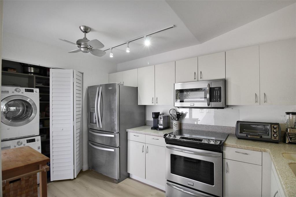 971 Waterside Lane Bradenton, FL 34209 - Photo 8 of 44