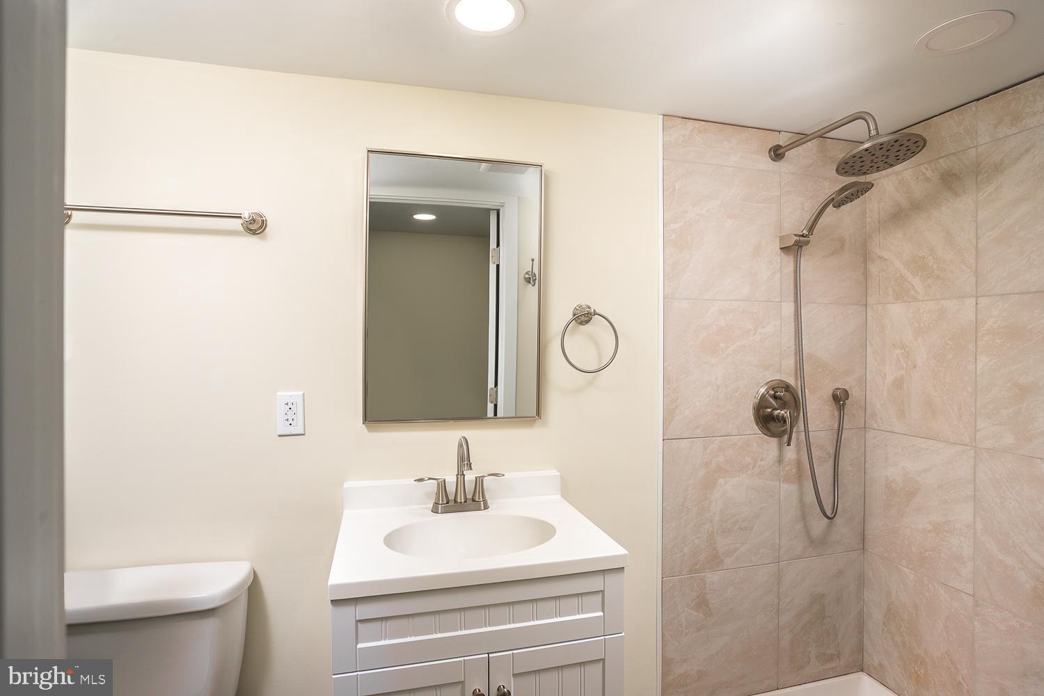 958 Easter Road Burlington, NJ 08016 - Photo 23 of 30 Basement Bath