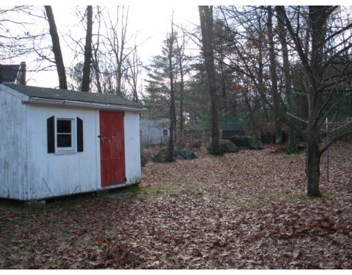 32 William Road Reading, MA 01867 - Photo 9 of 9 Gallery Image 9
