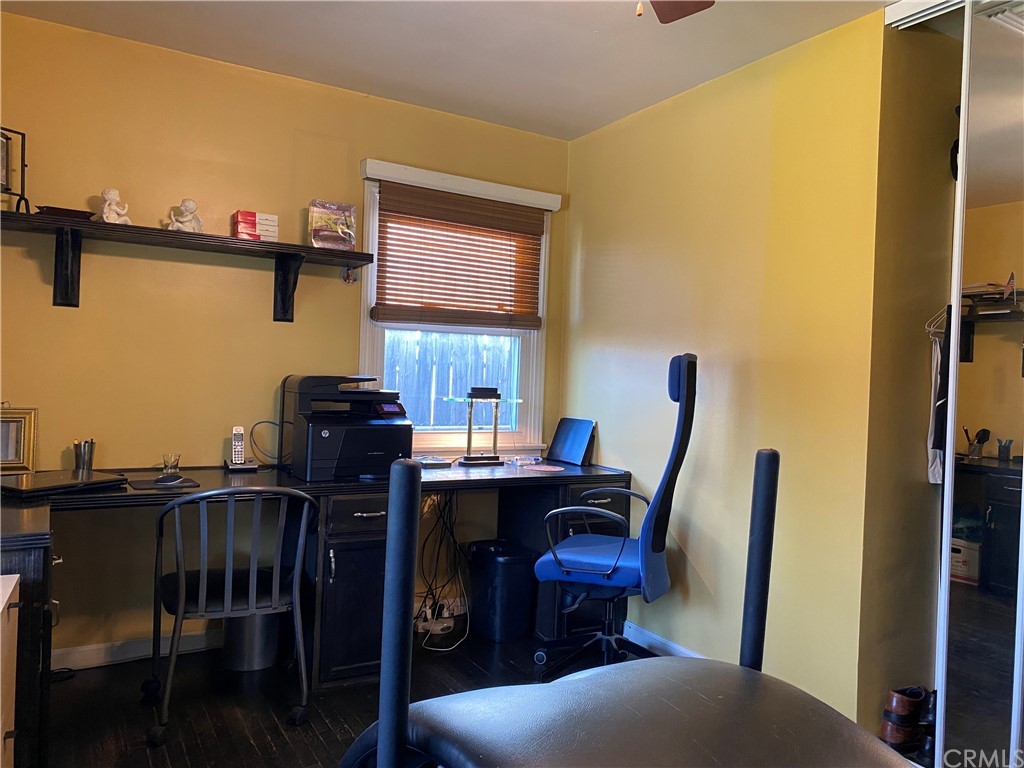 7548 Security Avenue Burbank, CA 91504 - Photo 41 of 41 a view of a workspace with furniture and a window