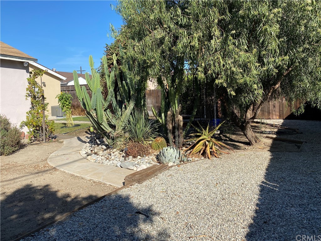 7548 Security Avenue Burbank, CA 91504 - Photo 6 of 41