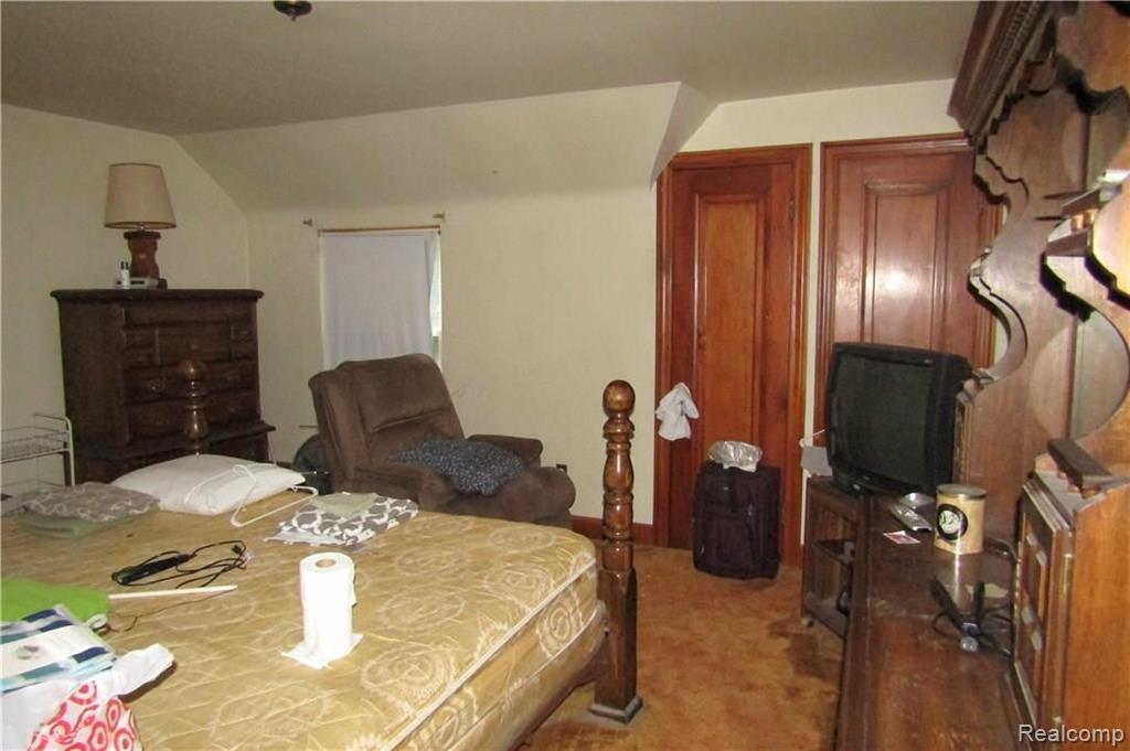19930 Renfrew Road Detroit, MI 48221 - Photo 25 of 34