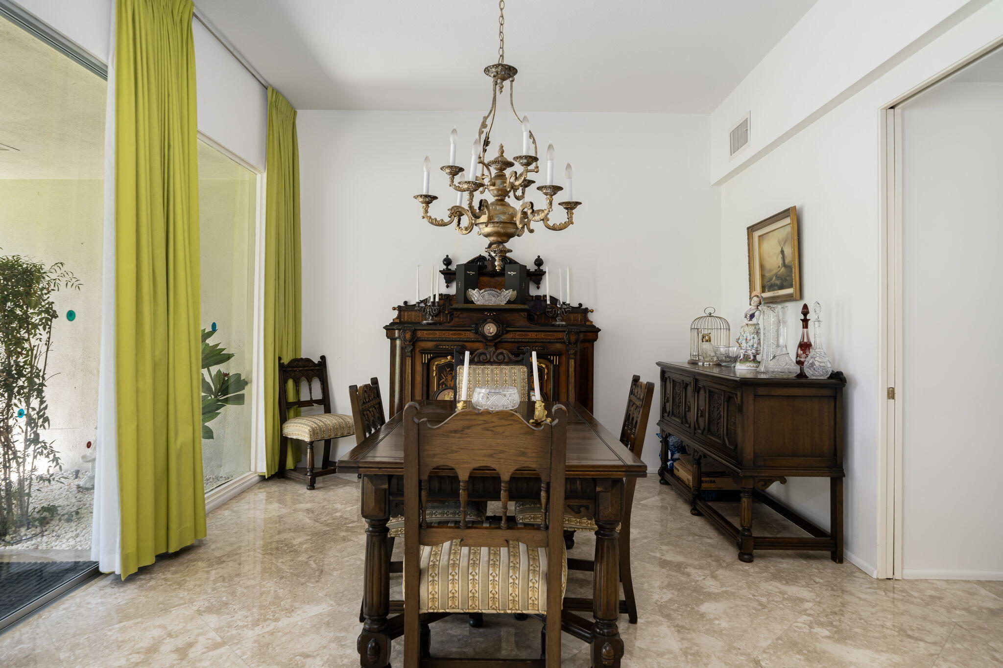 2515 East Jacaranda Road Palm Springs, CA 92264 - Photo 16 of 44 31-web-or-mls-JAJacarda_OPMG_0925_031