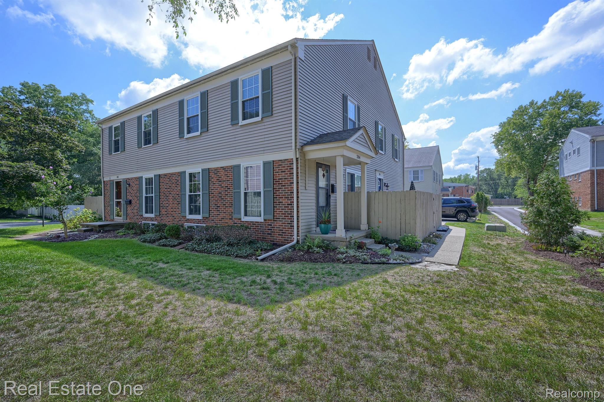 284 1st Street Rochester, MI 48307 - Photo 28 of 29 Perfect Downtown Condo