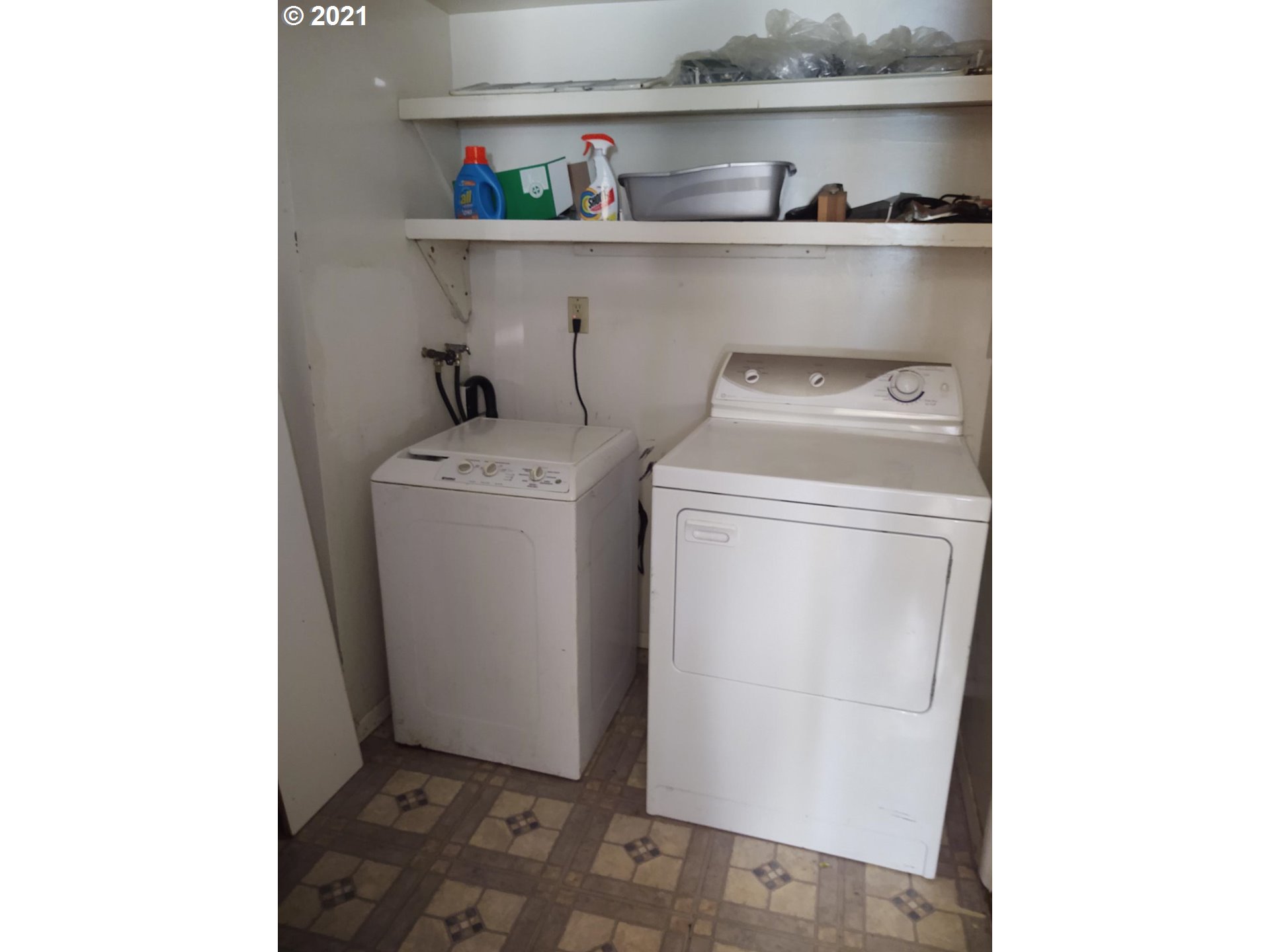 63523 South Spring Road Coos Bay, OR 97420 - Photo 23 of 32 Gallery Image 23