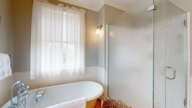 $750,000 | 8498 Highway 22A, Addison, VT 05491