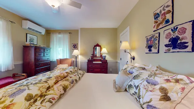 $750,000 | 8498 Highway 22A, Addison, VT 05491