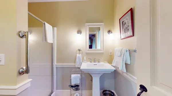 $680,000 | 8498 Highway 22A, Addison, VT 05491