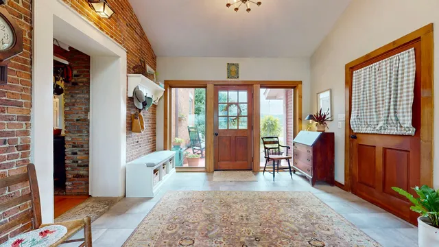 $750,000 | 8498 Highway 22A, Addison, VT 05491