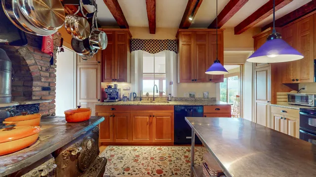 $750,000 | 8498 Highway 22A, Addison, VT 05491