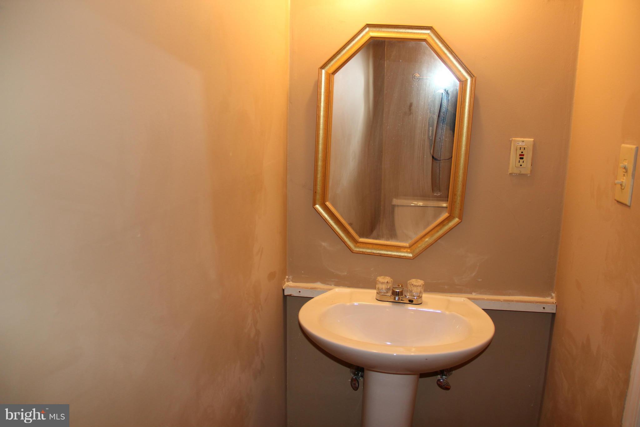 8673 Ritchboro Road District Heights, MD 20747 - Photo 9 of 28 Bath