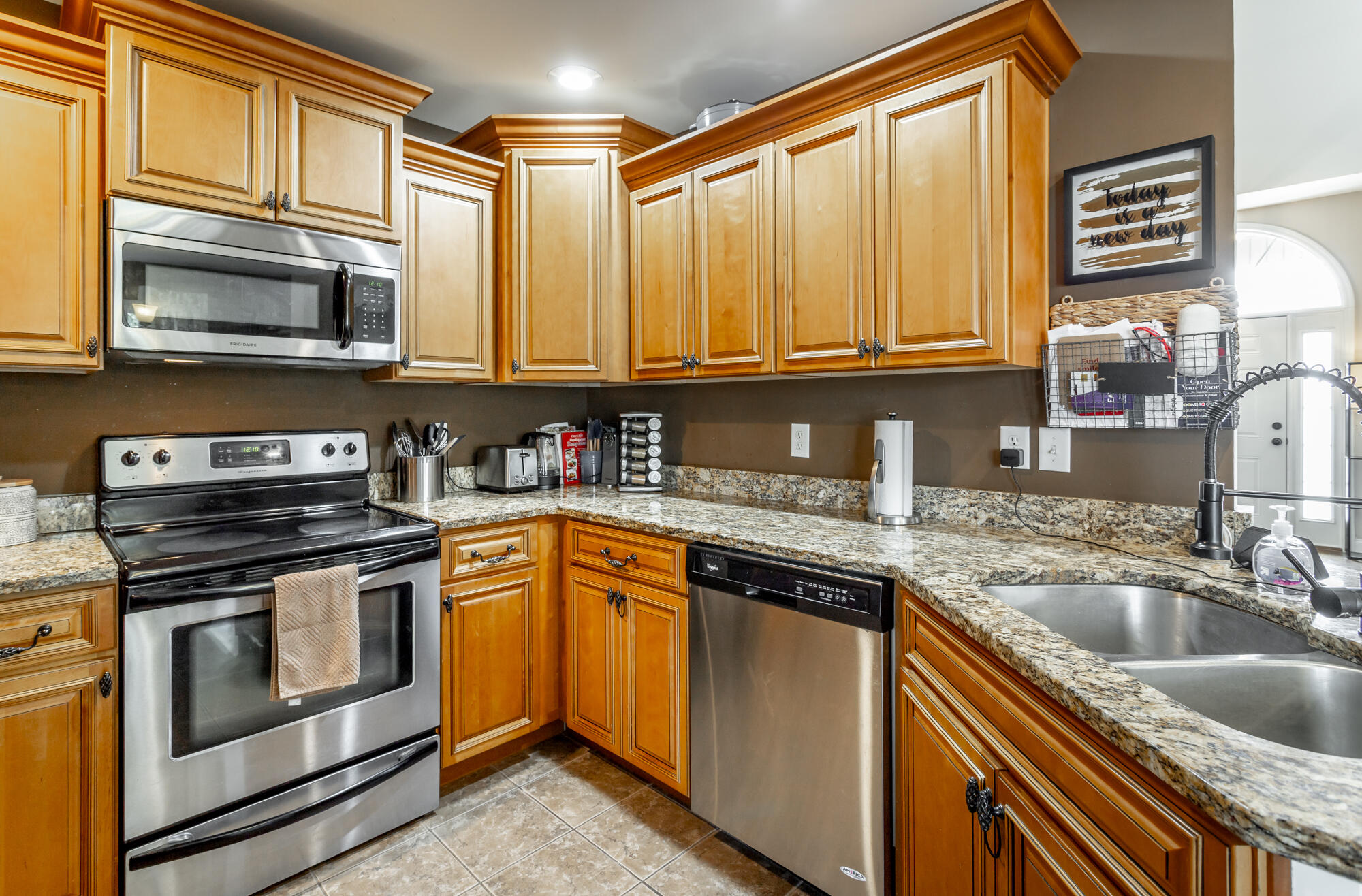 6729 Kenton Ridge Circle Chattanooga, TN 37421 - Photo 13 of 53 6729 Kenton Ridge Circle HD-37