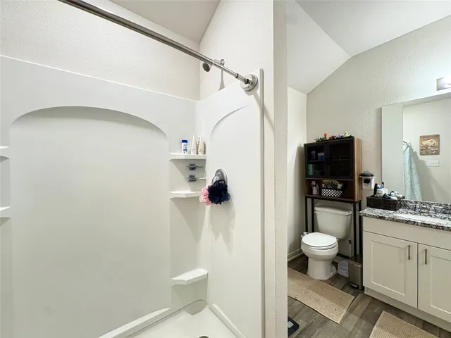 $1,950 | 1010 Starfish Drive, Bay City, TX 77414