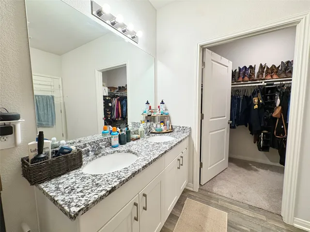 $1,950 | 1010 Starfish Drive, Bay City, TX 77414