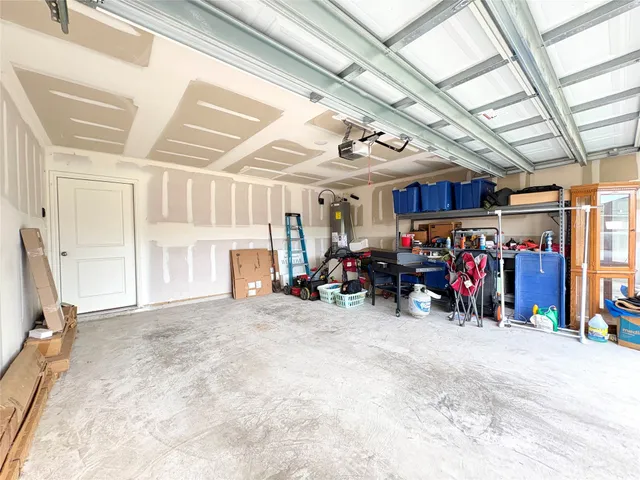 $1,950 | 1010 Starfish Drive, Bay City, TX 77414