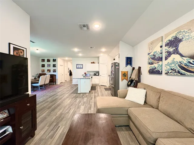 $1,950 | 1010 Starfish Drive, Bay City, TX 77414