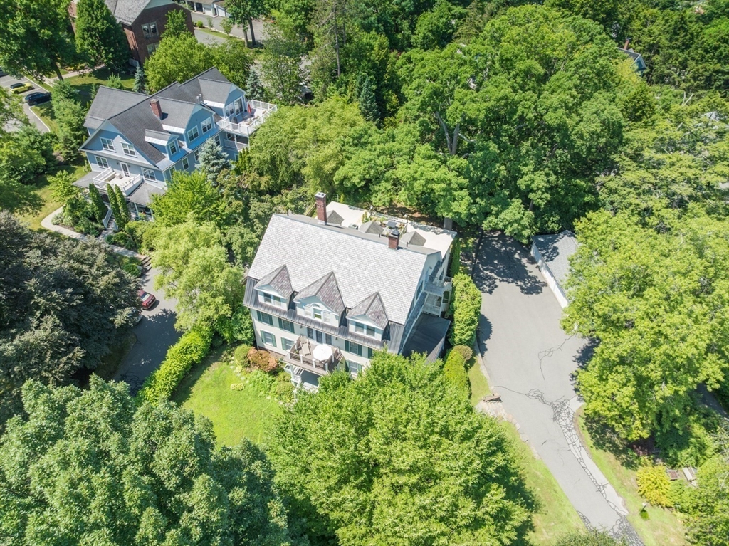 88 Round Hill Road, Unit 2 Northampton, MA 01060 - Photo 3 of 38