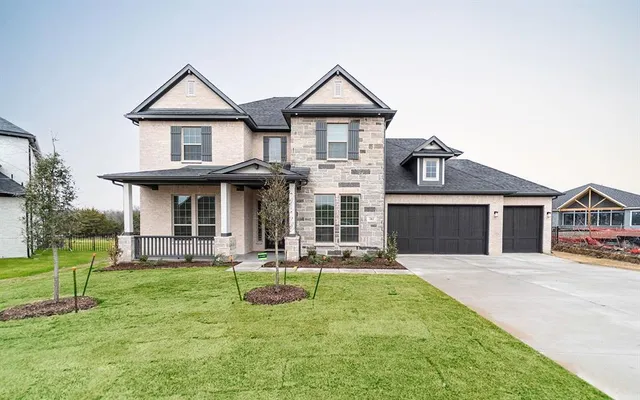 $884,439 | 312 Big Antler Court, Heath, TX 75032