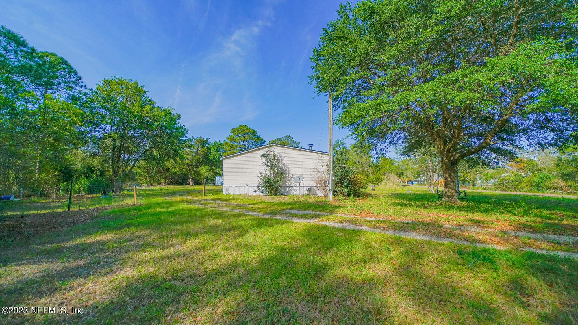16055 Shellcracker Road Jacksonville, FL 32226 - Photo 24 of 32 a fire hydrant in the middle of a field