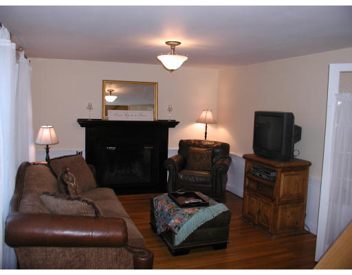 337 Hanover Street Hanover, MA 02339 - Photo 4 of 10 Gallery Image 4