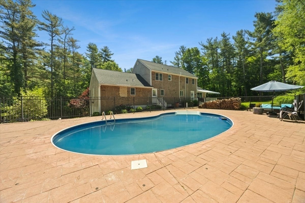 136 Paradise Lane Rochester, MA 02770 - Photo 36 of 40