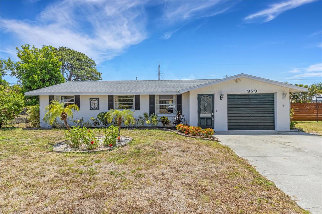 979 Kimball Road Venice, FL 34293 - Photo 2 of 40